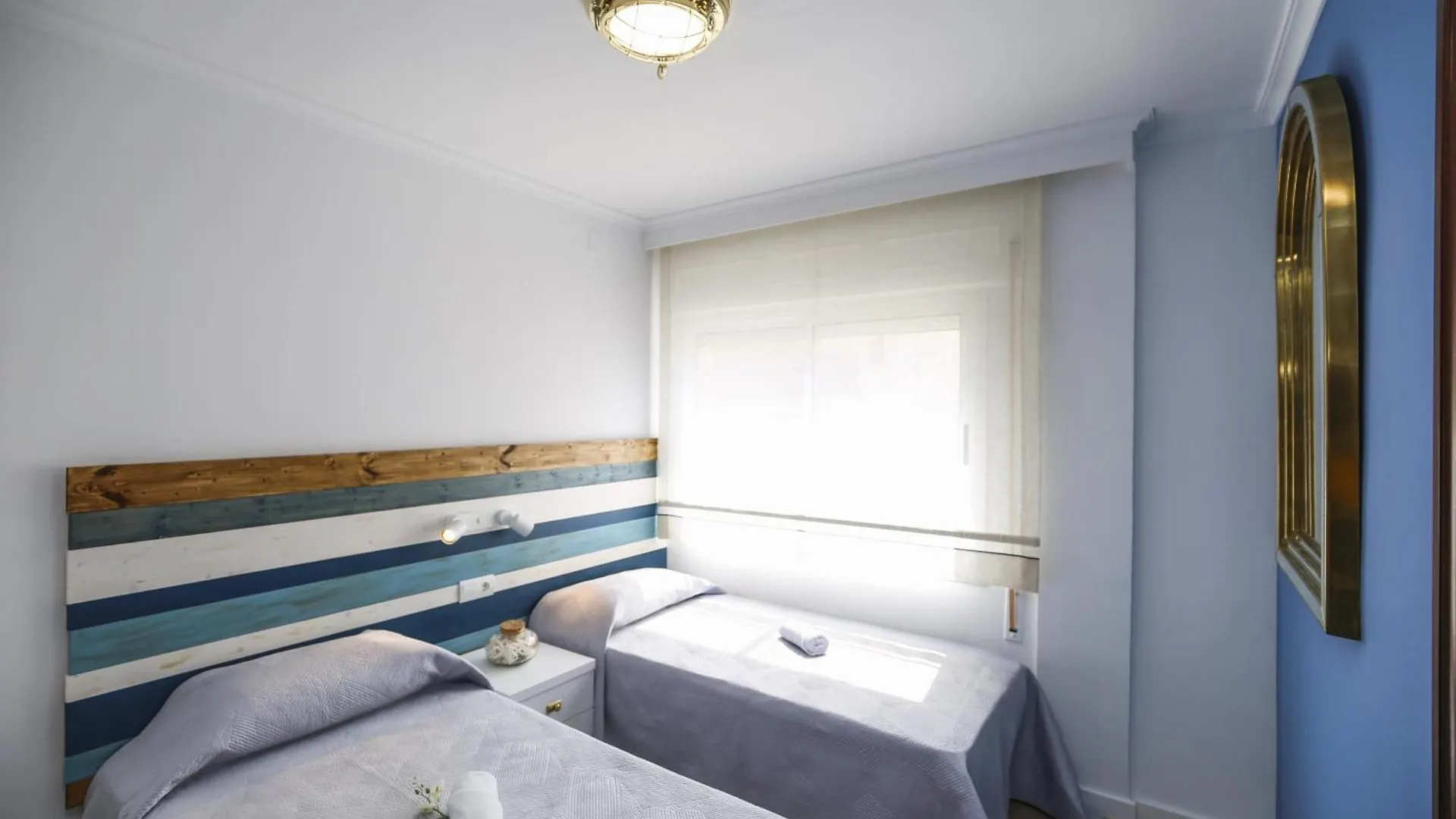 Apartamento Tous 2 Only Families Planetcostadorada Salou España
